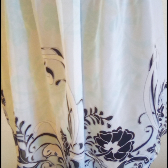 Ambrielle Top - Picture 3 of 5